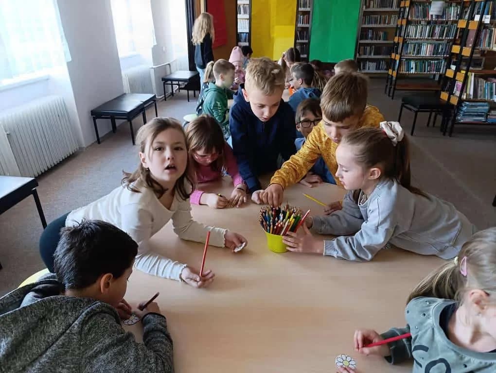 Fotografie z článku: Malá návštěva knihovny