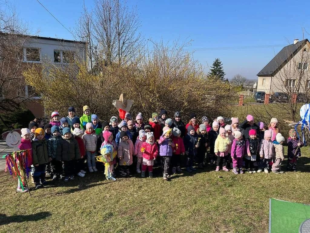 Fotografie z článku: Vynášení Morany