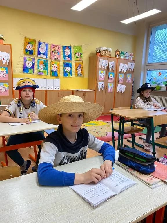 Fotografie z článku: Den bláznivých klobouků