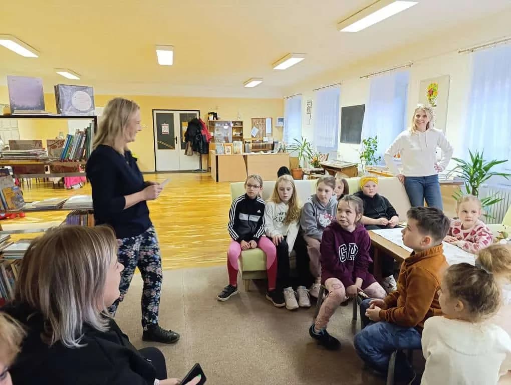 Fotografie z článku: Noc s Andersenem
