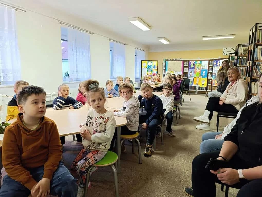 Fotografie z článku: Noc s Andersenem