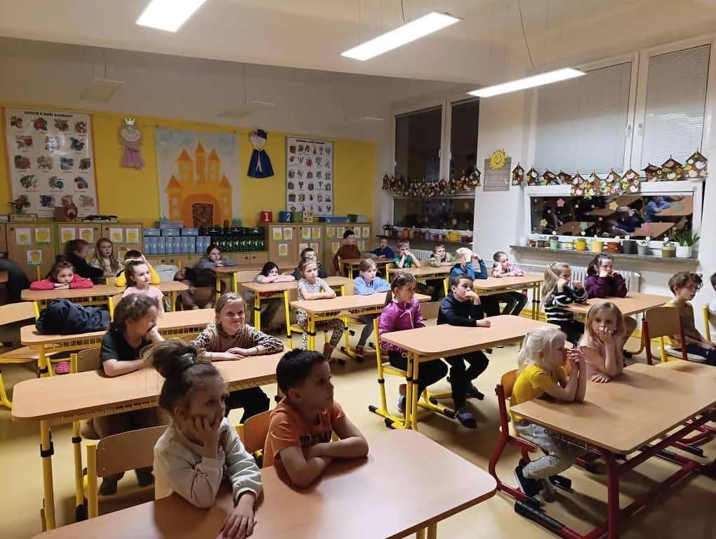 Fotografie z článku: Noc s Andersenem