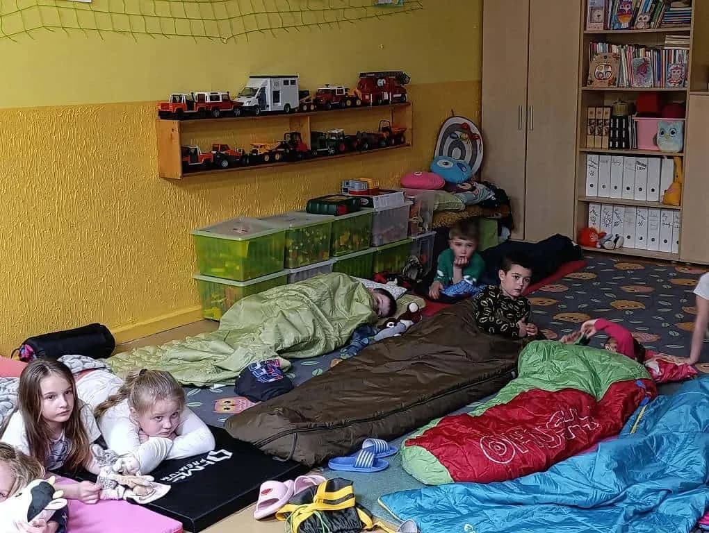 Fotografie z článku: Noc s Andersenem