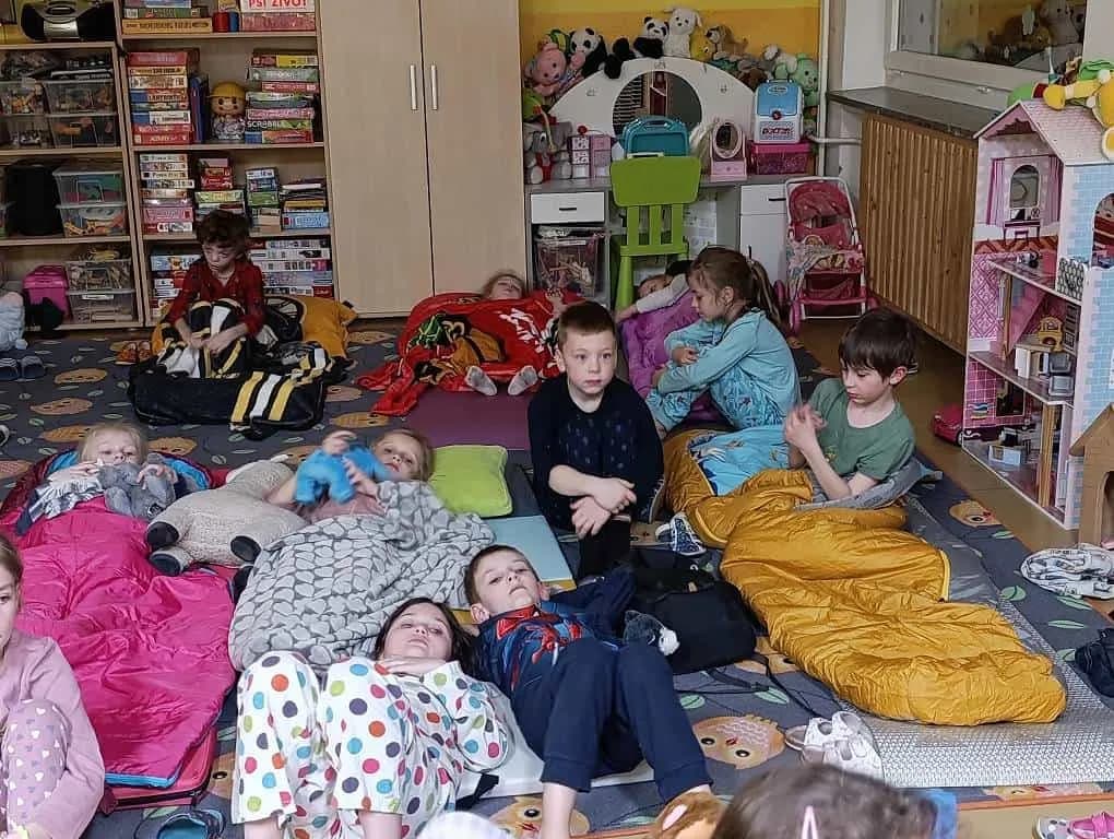 Fotografie z článku: Noc s Andersenem