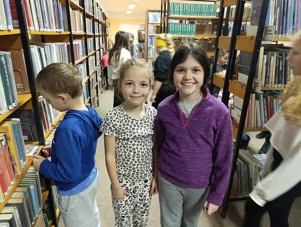 Fotografie z článku: Noc s Andersenem