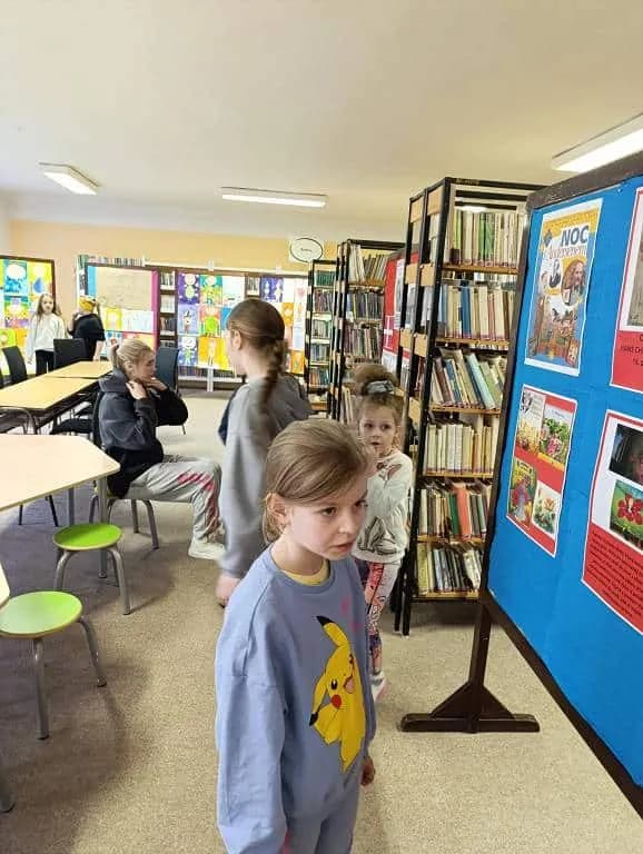 Fotografie z článku: Noc s Andersenem