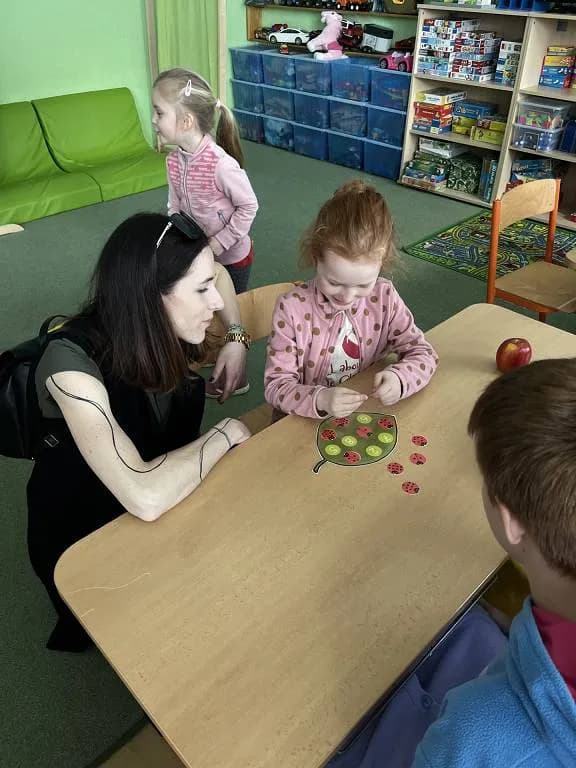 Fotografie z článku: Jak jsme byli u zápisu