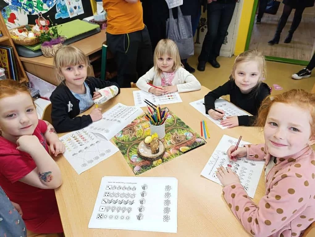 Fotografie z článku: Jak jsme byli u zápisu