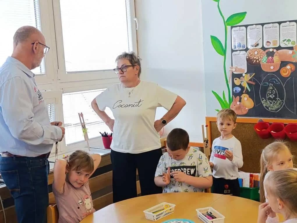 Fotografie z článku: Velikonoční návštěva I. A u Berušek v MŠ