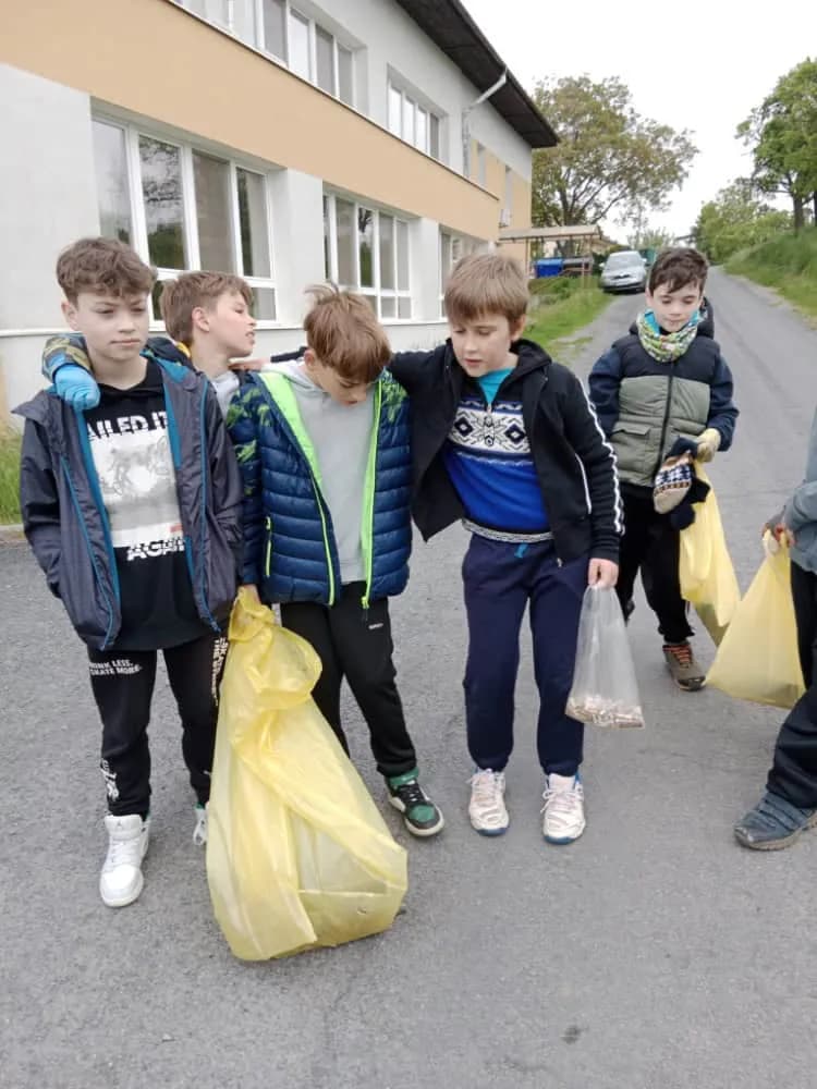 Fotografie z článku: Den Země – Za Horní Moštěnici krásnější