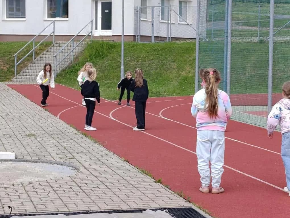 Fotografie z článku: Sportovní zápolení v Sovičkách