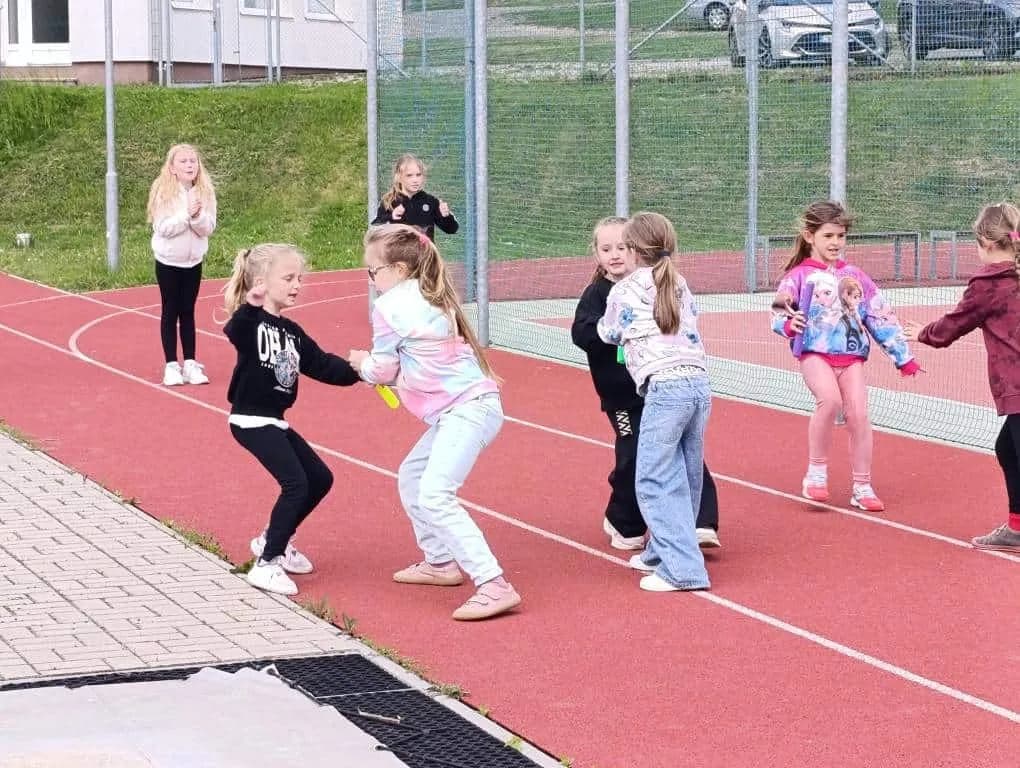 Fotografie z článku: Sportovní zápolení v Sovičkách