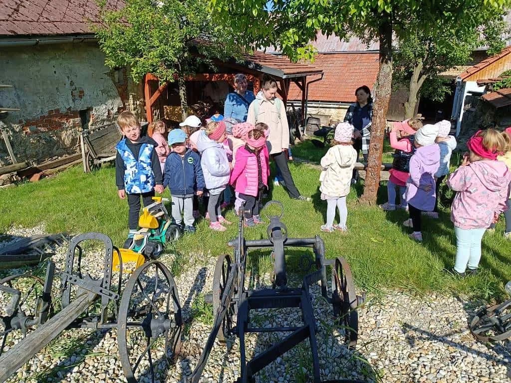 Fotografie z článku: MŠ v Tučíně, skanzenu, na rozhledně