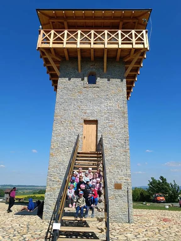 Fotografie z článku: MŠ v Tučíně, skanzenu, na rozhledně