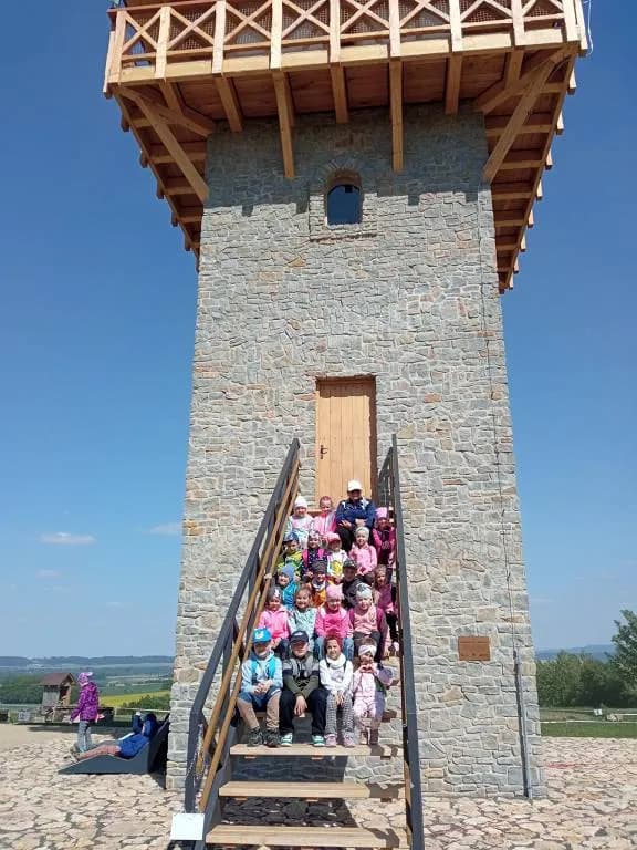 Fotografie z článku: MŠ v Tučíně, skanzenu, na rozhledně