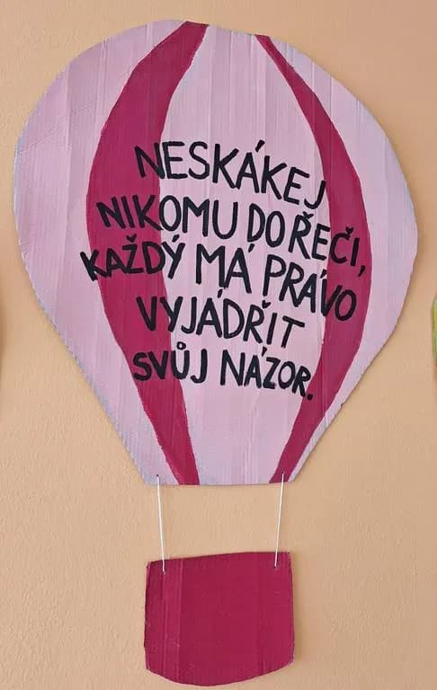 Fotografie z článku: Jídelna v novém