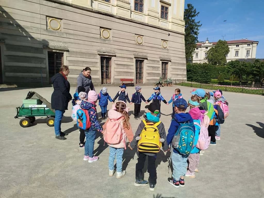 Fotografie z článku: Výlet Koťat do Kroměříže