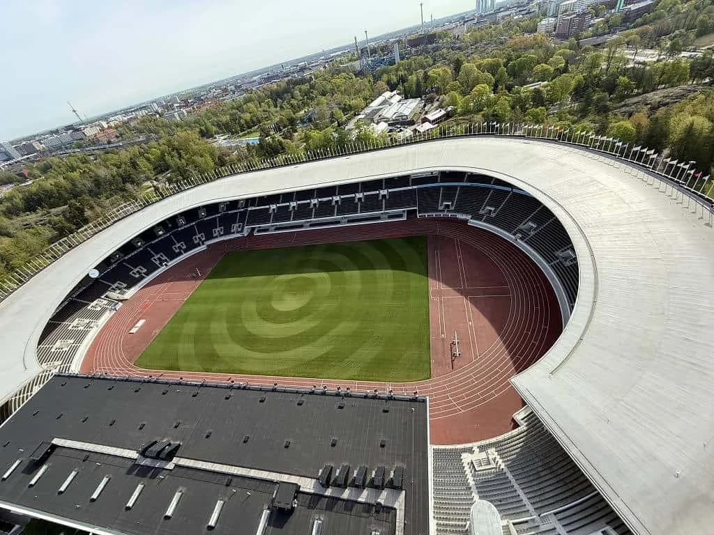 Fotografie z článku: Jak "Sport spojil" naše žáky s těmi finskými
