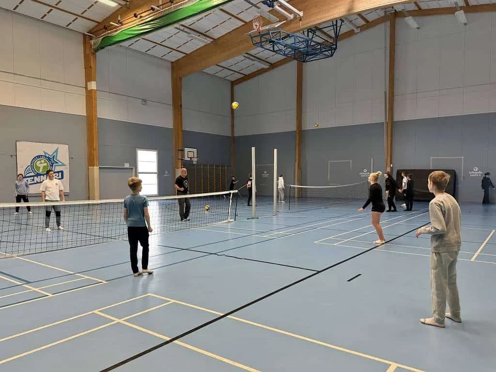 Fotografie z článku: Jak "Sport spojil" naše žáky s těmi finskými