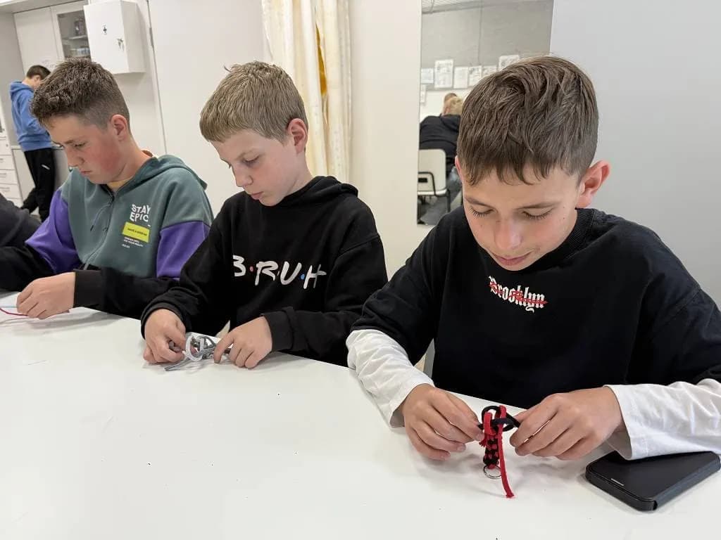 Fotografie z článku: Jak "Sport spojil" naše žáky s těmi finskými