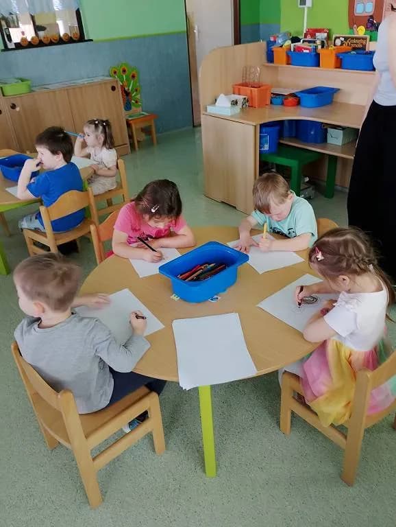 Fotografie z článku: Kreslení s panem Dostálem