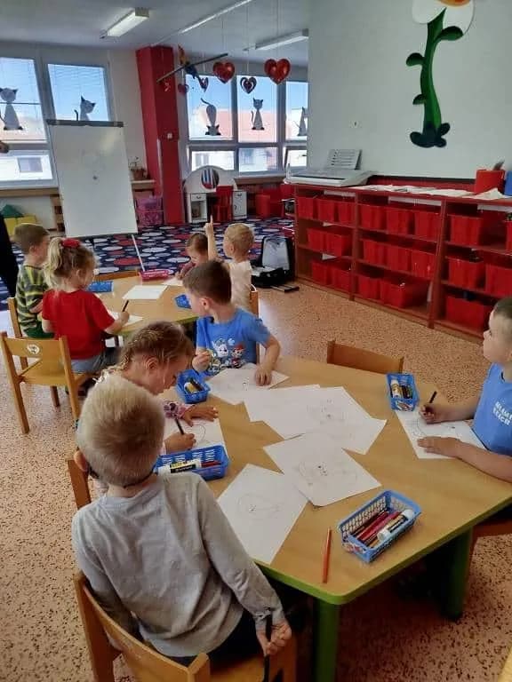 Fotografie z článku: Kreslení s panem Dostálem