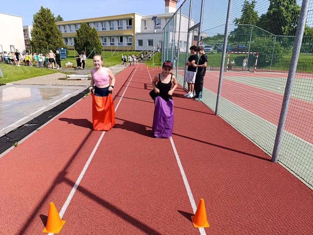 Fotografie z článku: Den dětí v ZŠ