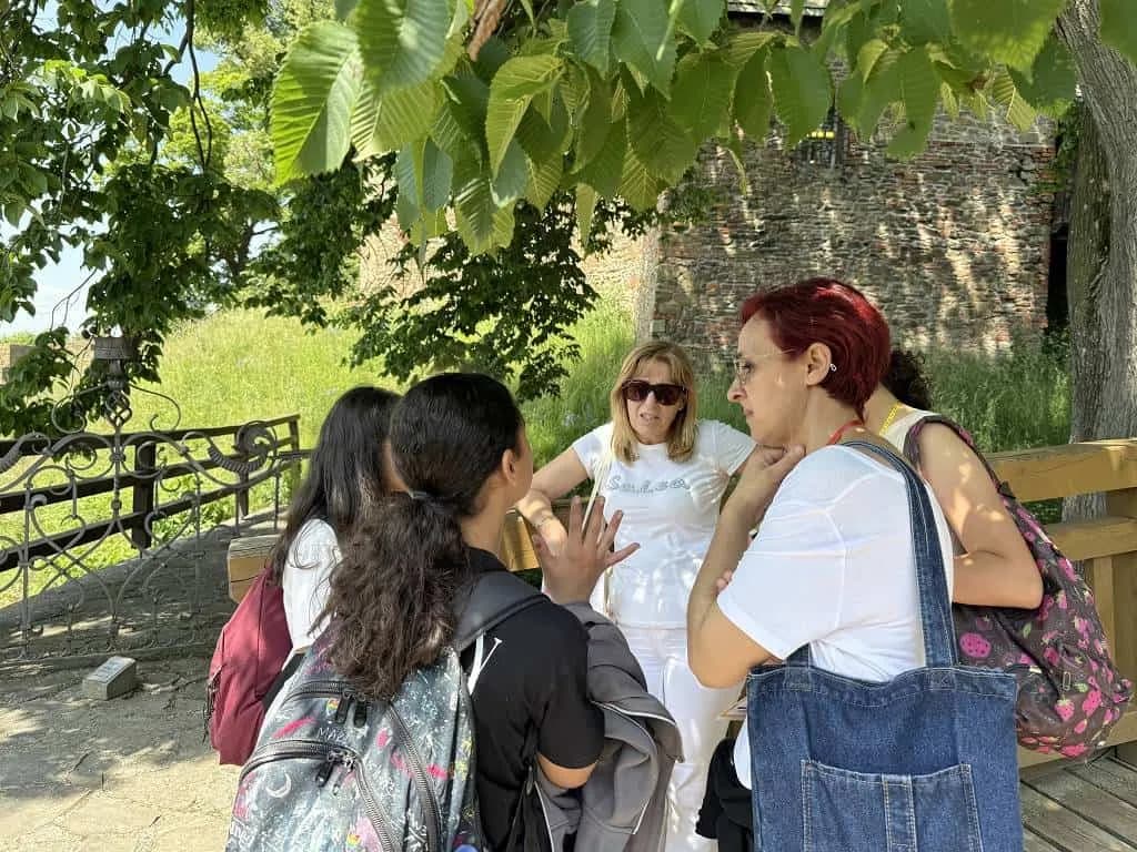 Fotografie z článku: Portugalští žáci na návštěvě v Horní Moštěnici