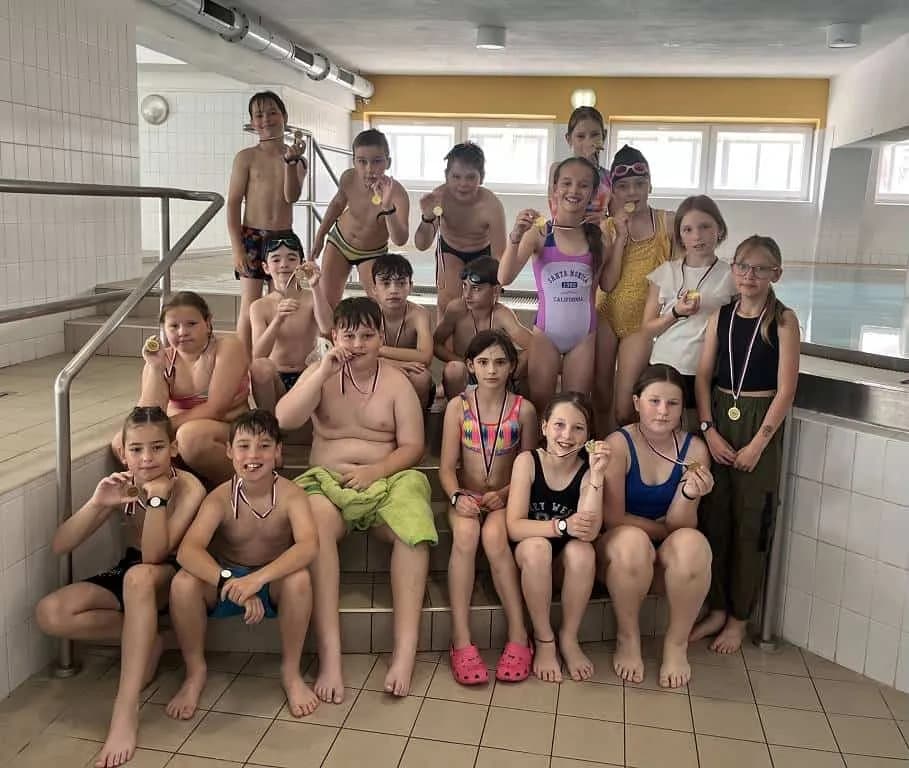Fotografie z článku: Poslední plavání