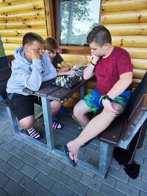 Fotografie z článku: Výlet VII. B do Rožnova p. R.