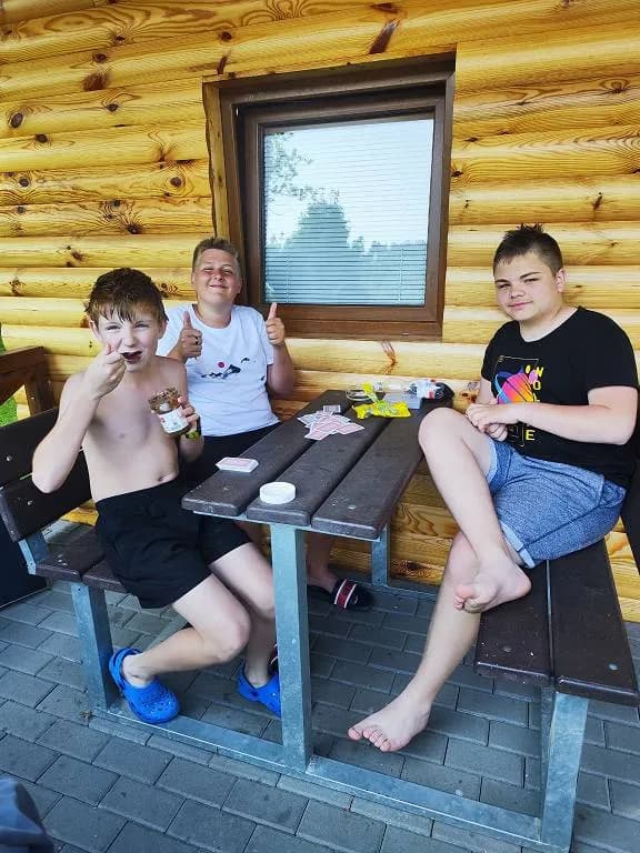 Fotografie z článku: Výlet VII. B do Rožnova p. R.