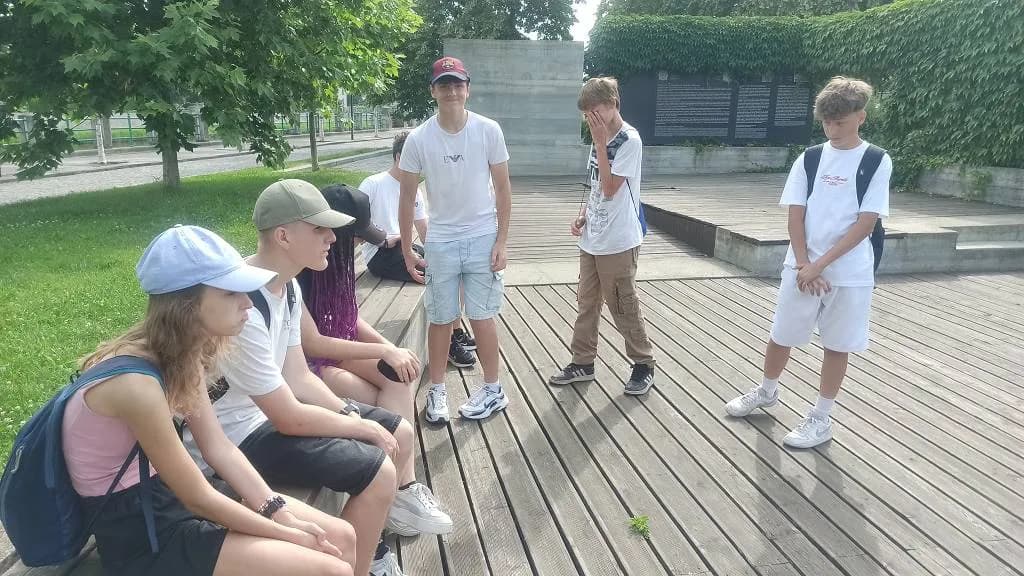Fotografie z článku: Exkurze po místech, kudy procházela historie