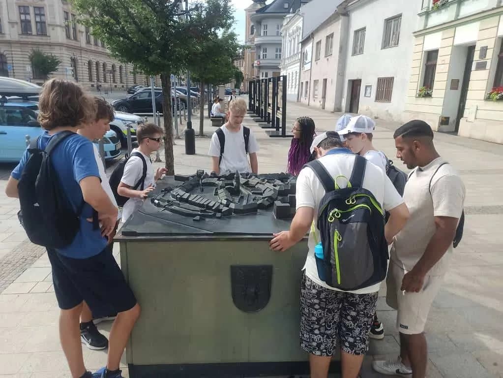 Fotografie z článku: Exkurze po místech, kudy procházela historie