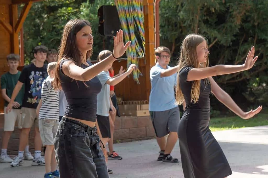 Fotografie z článku: Ukončení školního roku
