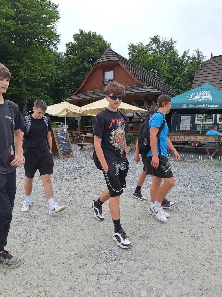 Fotografie z článku: Školní výlet deváťáků