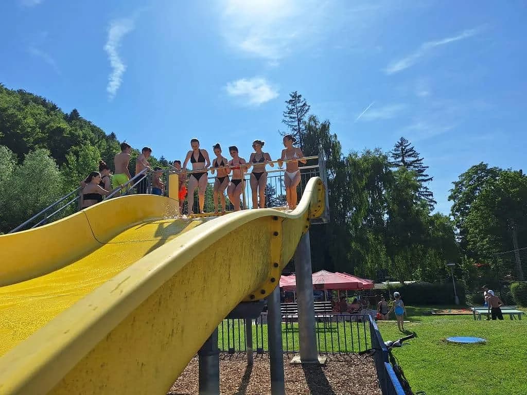 Fotografie z článku: Školní výlet deváťáků