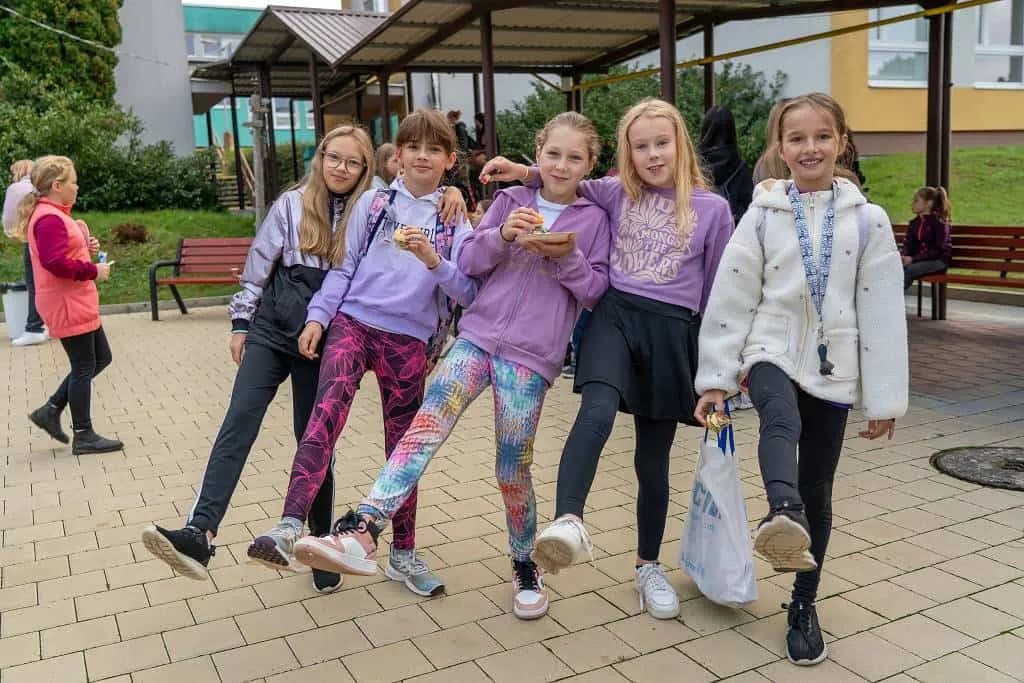 Fotografie z článku: Komunitní snídaně jako odměna za účast v projektu Pěšky do školy