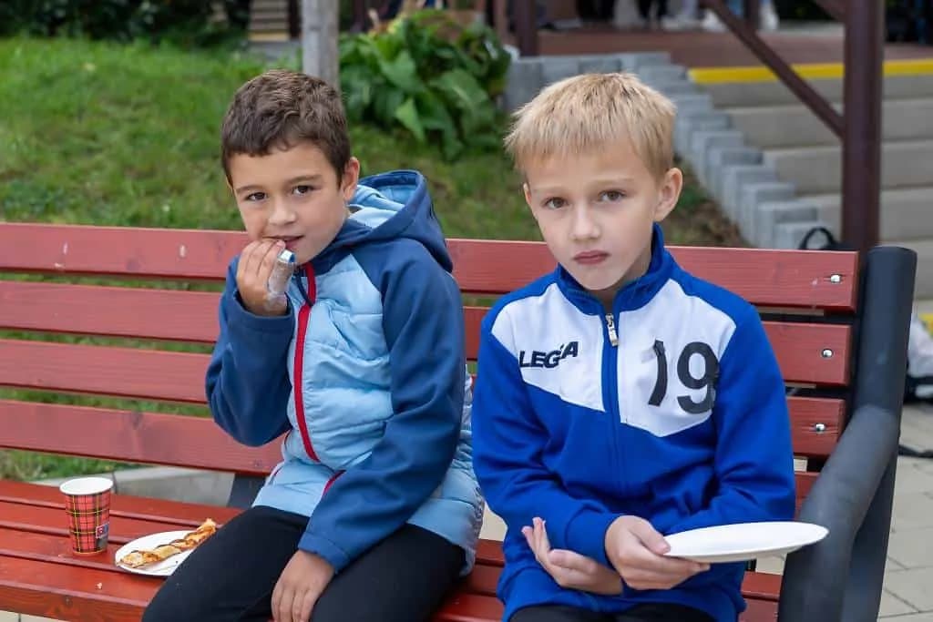 Fotografie z článku: Komunitní snídaně jako odměna za účast v projektu Pěšky do školy