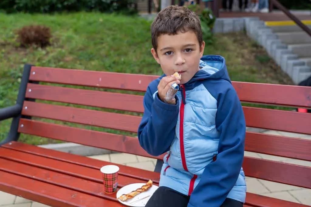 Fotografie z článku: Komunitní snídaně jako odměna za účast v projektu Pěšky do školy