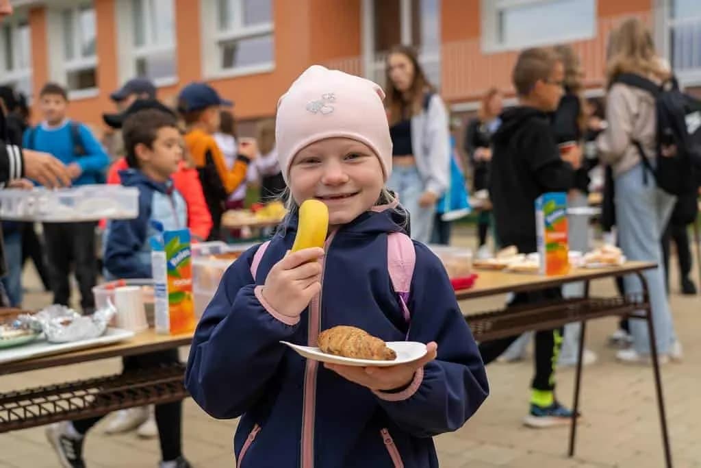 Fotografie z článku: Komunitní snídaně jako odměna za účast v projektu Pěšky do školy