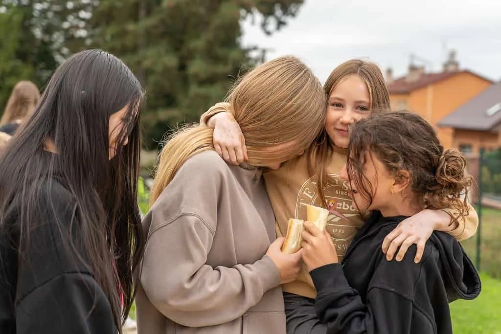 Fotografie z článku: Komunitní snídaně jako odměna za účast v projektu Pěšky do školy
