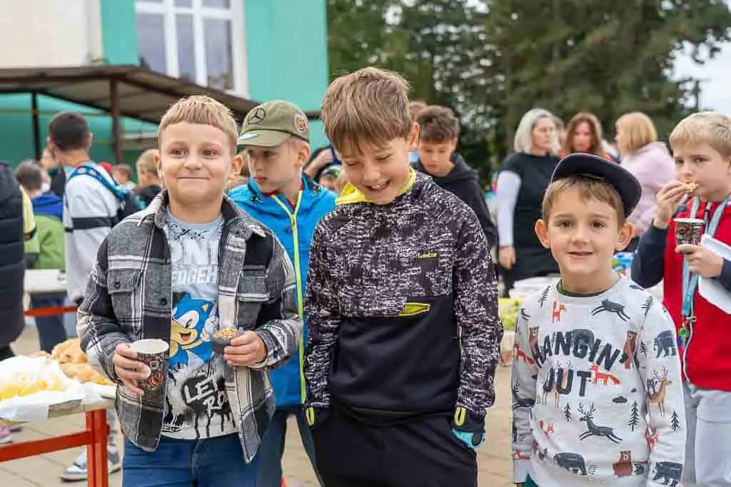 Fotografie z článku: Komunitní snídaně jako odměna za účast v projektu Pěšky do školy