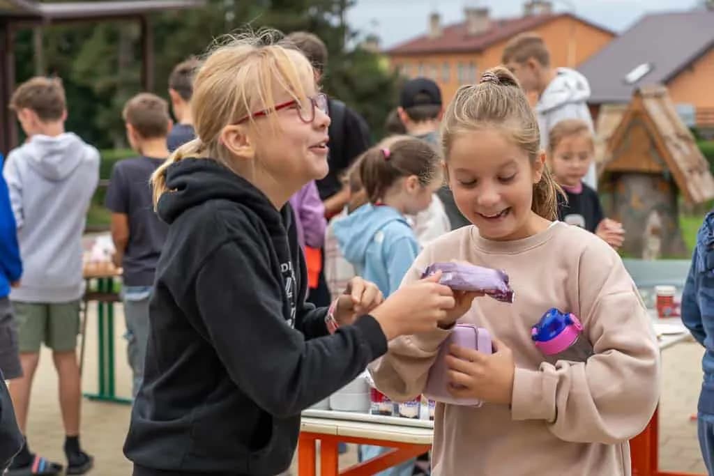 Fotografie z článku: Komunitní snídaně jako odměna za účast v projektu Pěšky do školy