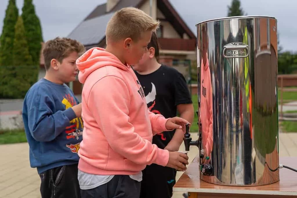 Fotografie z článku: Komunitní snídaně jako odměna za účast v projektu Pěšky do školy