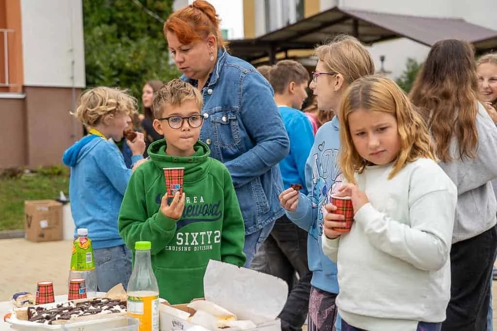 Fotografie z článku: Komunitní snídaně jako odměna za účast v projektu Pěšky do školy