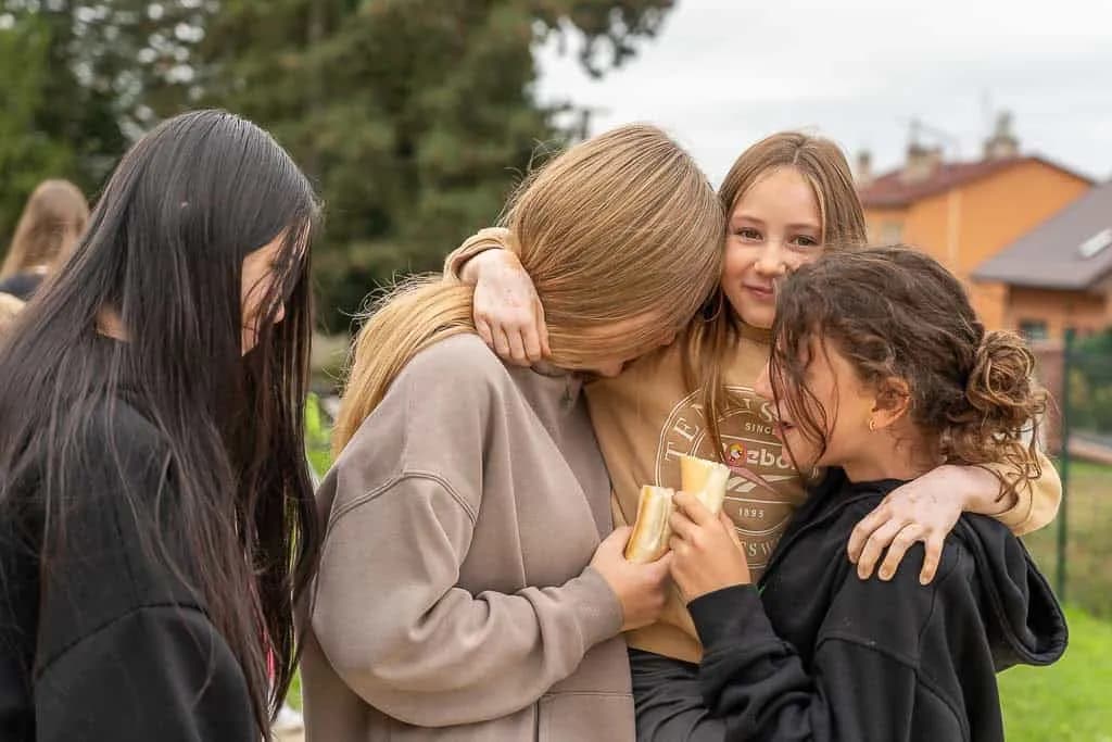 Fotografie z článku: Komunitní snídaně jako odměna za účast v projektu Pěšky do školy