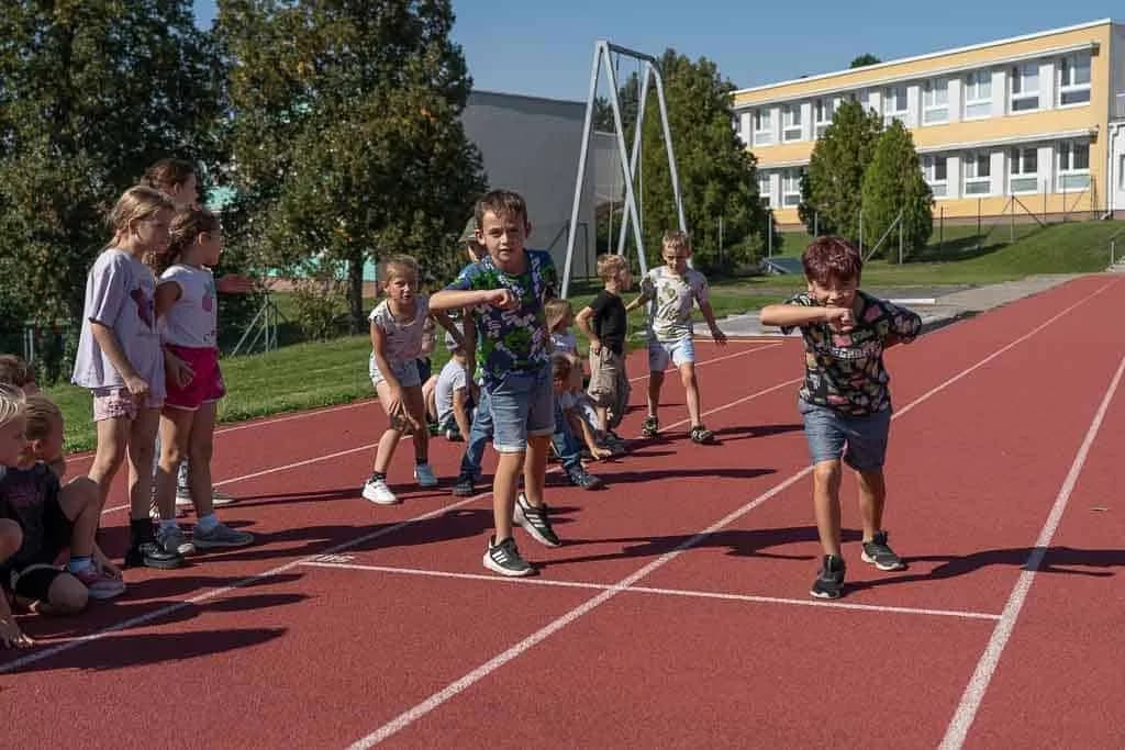 Fotografie z článku: Hravé září