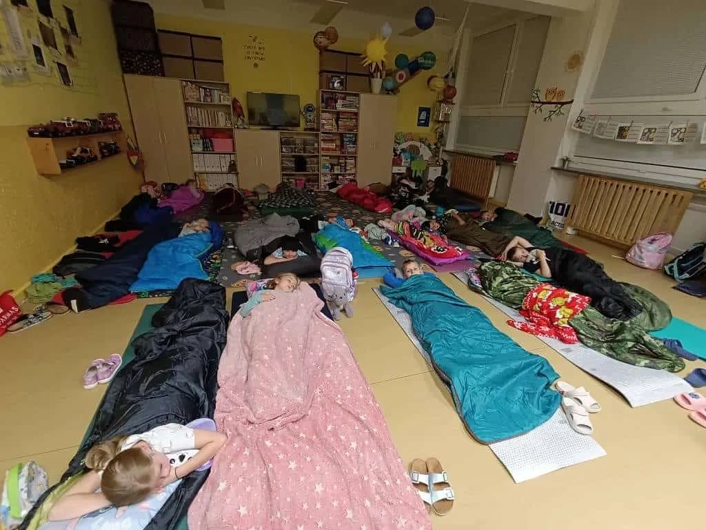 Fotografie z článku: Vesmírná noc ve školní družině u Soviček