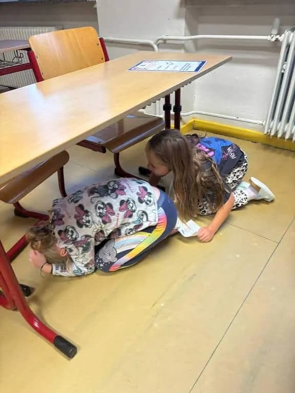 Fotografie z článku: Vesmírná noc ve školní družině u Soviček