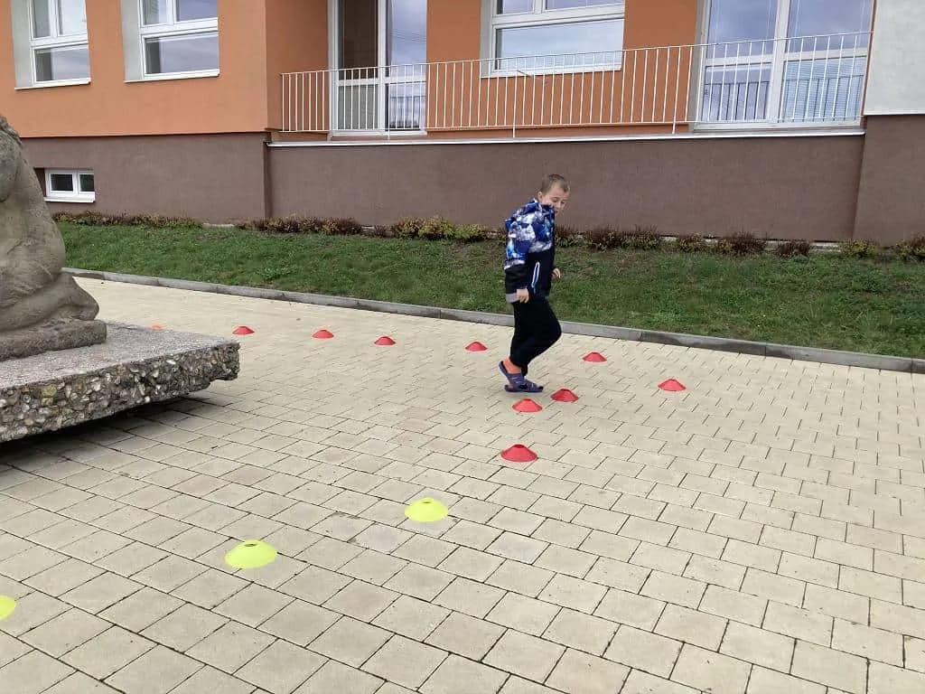 Fotografie z článku: Vesmírná noc ve školní družině u Soviček